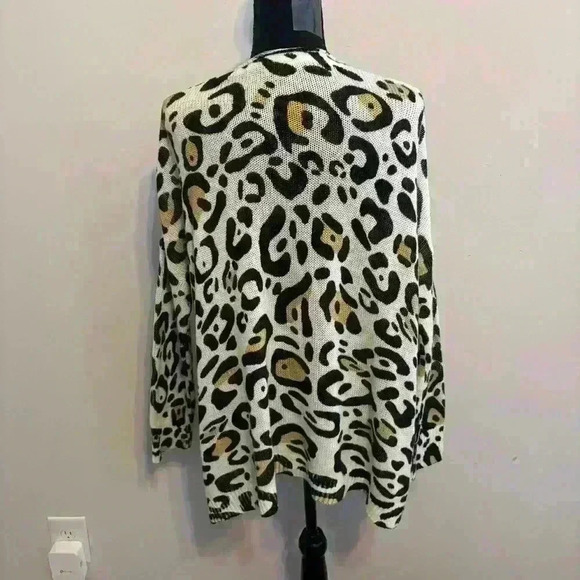 Show Me Your Mumu Animul Bonfire Sweater Leopard Cheetah Animal Print Size Small - Picture 3 of 9